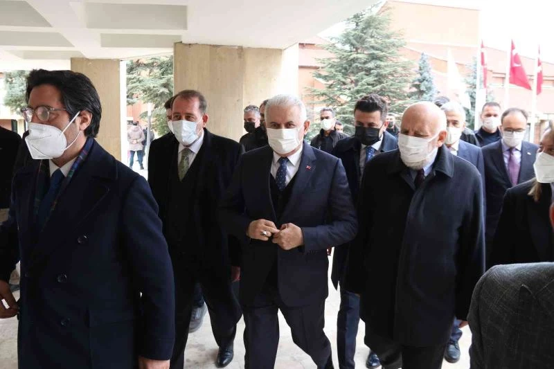 Binalı Yıldırım Eskişehir’de
