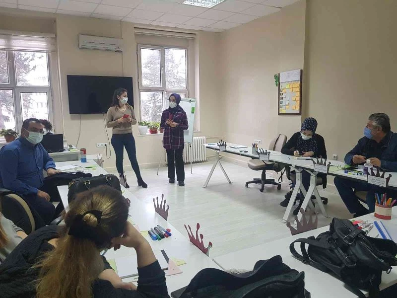 Ebe ve hemşireler üreme sağlığı eğitimi alacak
