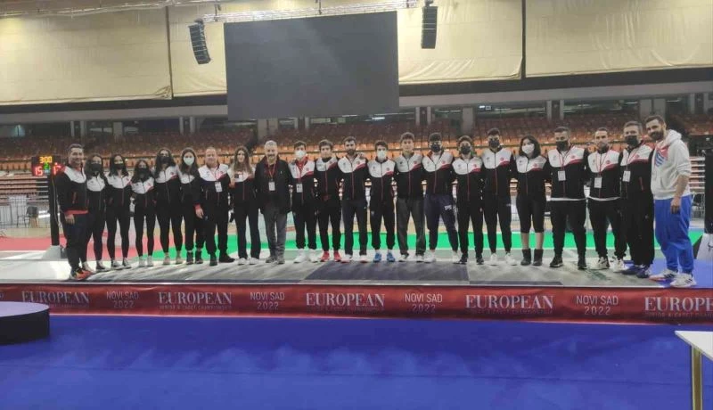 Milli eskrimci Nisanur Erbil’den gümüş madalya
