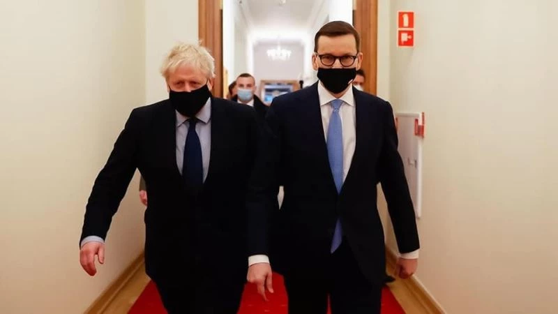 Johnson: “Putin’in masum sivillere karşı barbarca ve ayrım gözetmeden taktik kullanmaya hazır olduğu oldukça açık”
