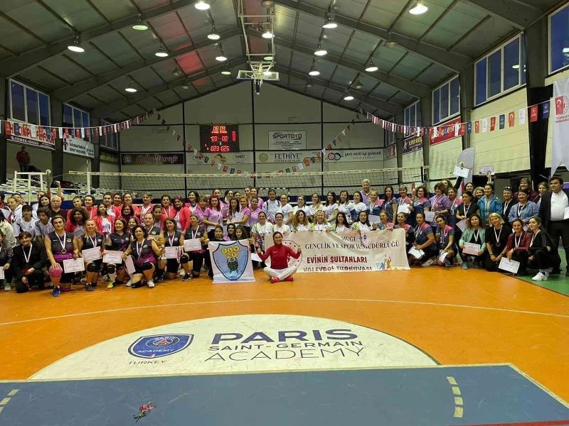 Evimin sultanları kadın voleybol turnuvasında Köyceğiz ikinci oldu
