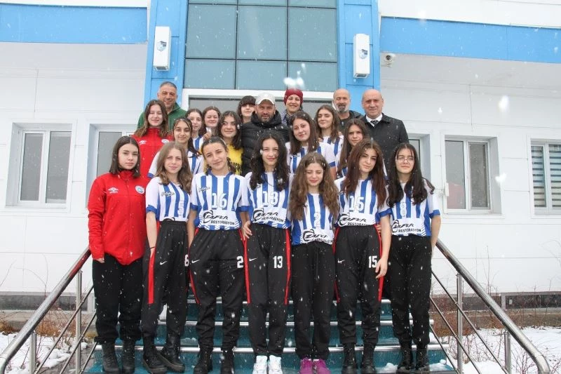 Bilazer’e hemşehri desteği
