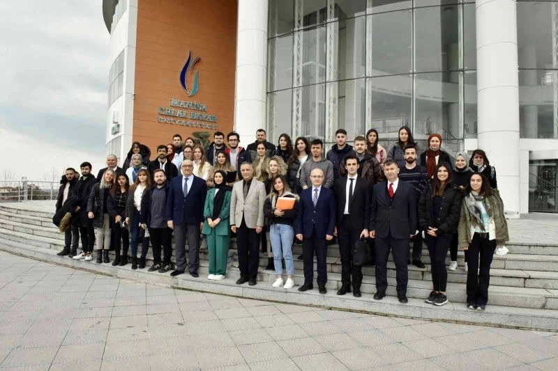 Manisa CBÜ Öğrenci Senatosu ilk toplantısını gerçekleştirdi
