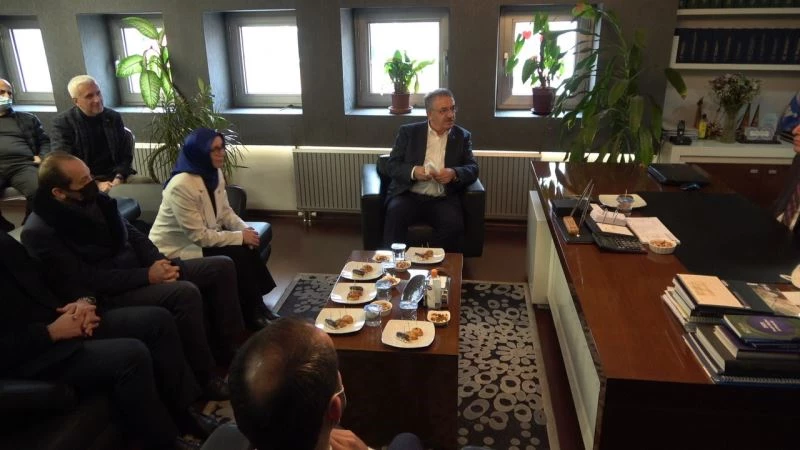 AK Parti Genel Başkan Yardımcısı Hayati Yazıcı: “Türkiye’nin duruşu dünya sulhu bakımından son derece kıymetlidir”
