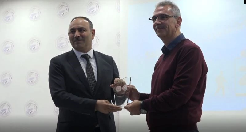 Erciş’te akademisyenler yöneticilerle buluştu
