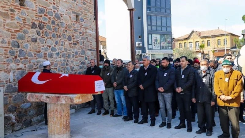 Emekli başkomiser son yolculuğuna uğurlandı
