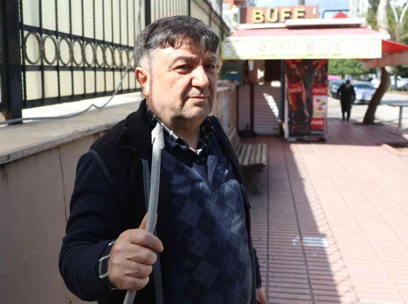 Hırsızlar elektrik kablosunu çalınca iş yerini açamadı
