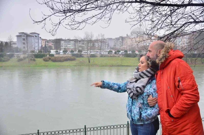 Genç çift, yelkenliyle dünya turuna çıkmaya hazırlanıyor
