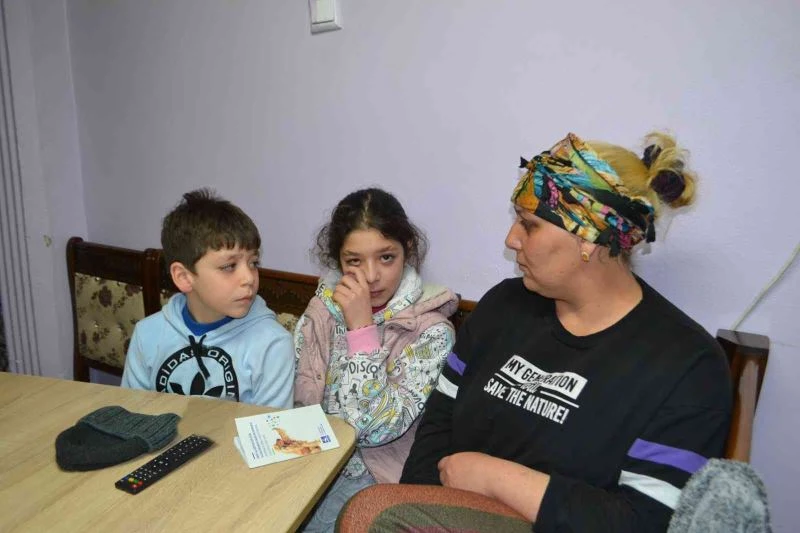 Çalınan köpeklerine 3 gündür ağlıyorlar
