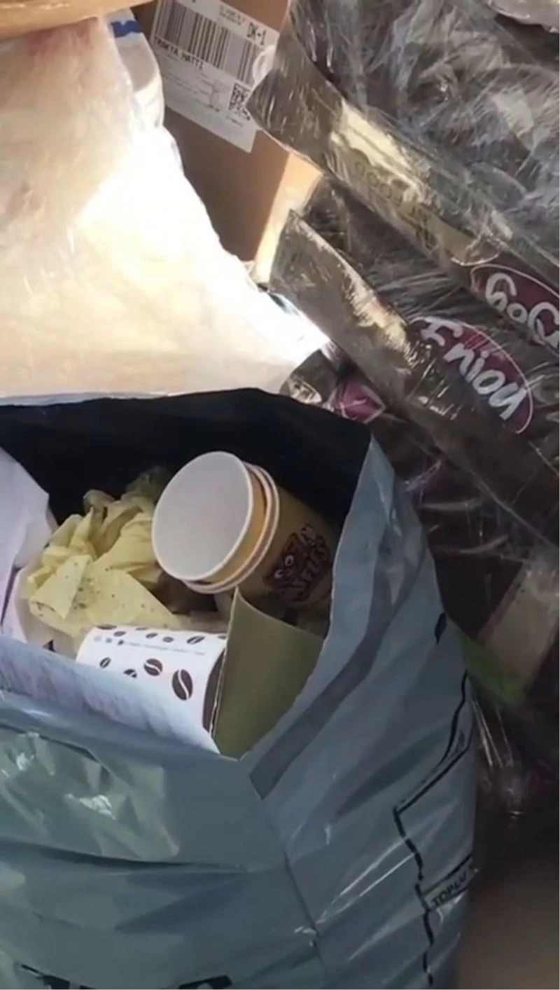 Esnafa kargo şubesinde karton bardak şoku

