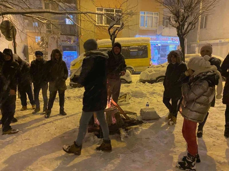 Sarıyer’de kar yağışı şiddetini artırdı
