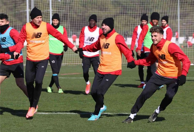 Antalyaspor’dan, Başakşehir maçına erteleme talebi
