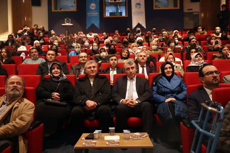 Usta şarkıcı Ahmet Özhan, sevenleriyle bir araya geldi
