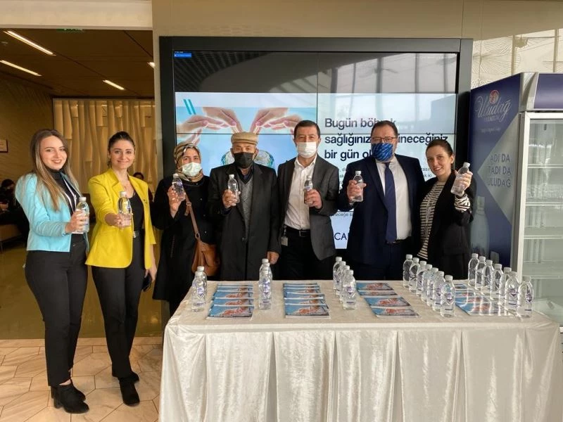 Sağlıklı böbrekler için su için
