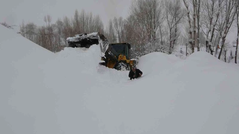 Muş’ta 316 köy yolu ulaşıma kapandı
