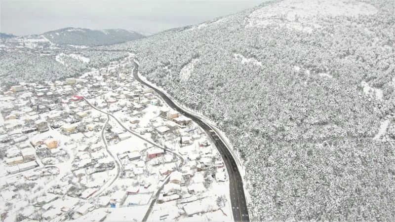 Aybar kar fırtınasının ardından Aydos Tepesi’nde masalsı görüntüler
