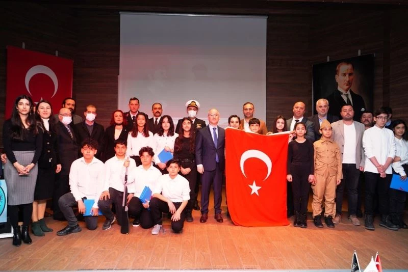 Ayvalık’ta İstiklal Marşı’nın kabul edilişinin 101. yıl coşkusu
