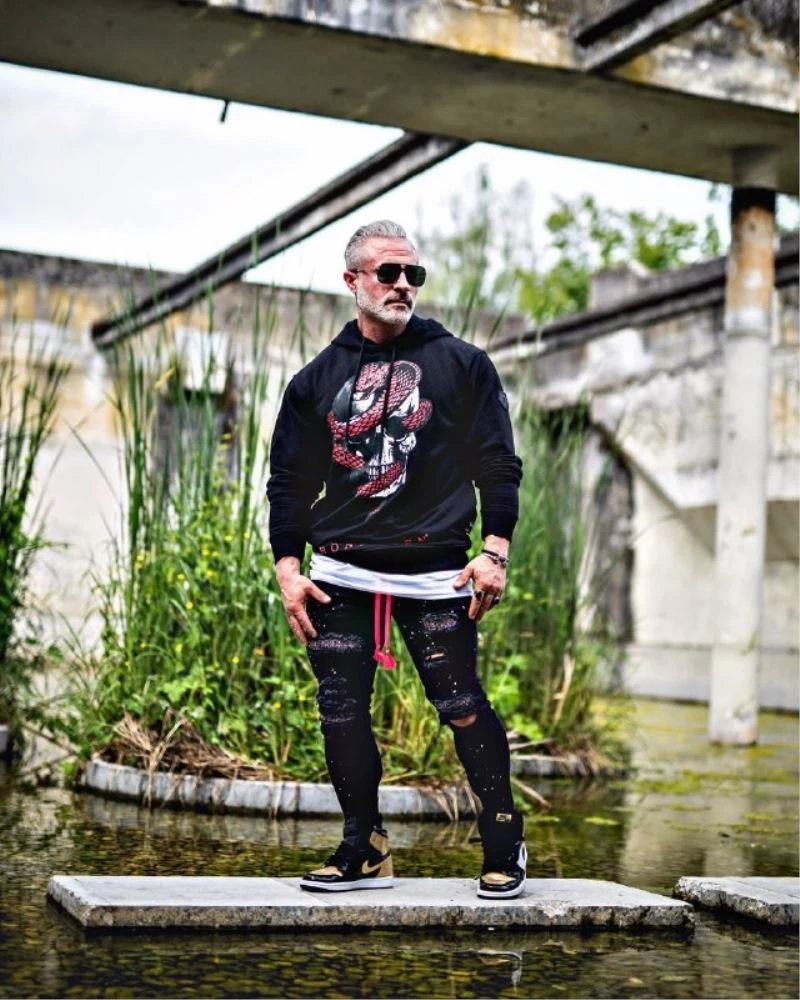 Lüks markadan Ukrayna’ya insani yardım
