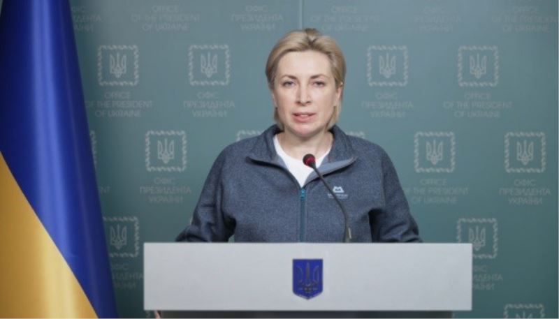 Ukrayna Başbakan Yardımcısı Vereşuk: “İşgalciler tahliyelerin güvenliğiyle ilgili üzerlerine düşen görevleri ve sözleri yerine getirmiyor”
