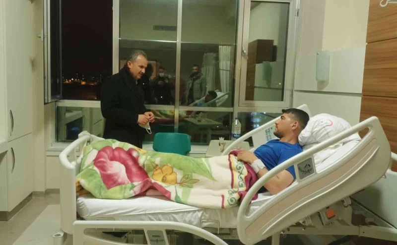 Başkan Kılınç’tan ameliyat olan gaziye geçmiş olsun ziyareti

