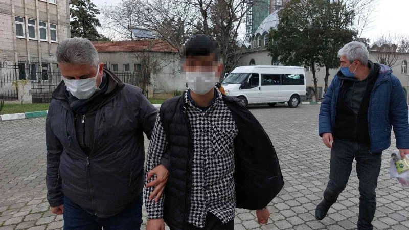 4 mahallede 7 iş yerinin camını taşla kırıp hırsızlık yapan 2 kişi tutuklandı
