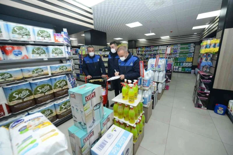 Yakutiye zabıtası marketleri denetledi

