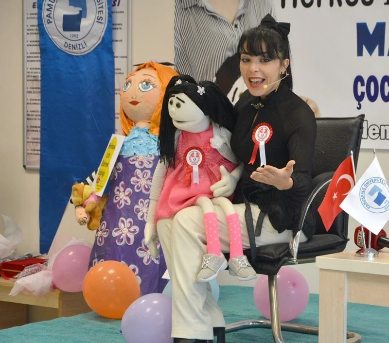 Çocuklar vantrolog Çiğdem Çelebi ve Marmelat’ı çok sevdi
