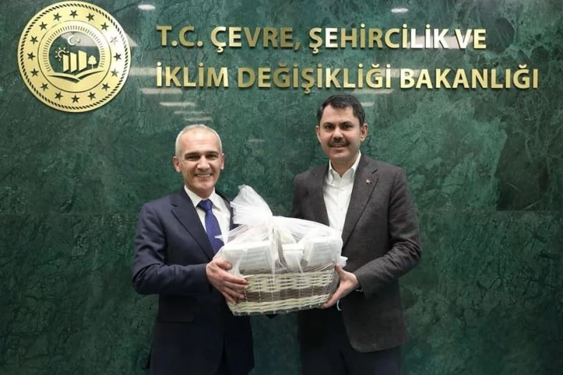 Başkan Altıkulaç, Bakan Kurum’u ziyaret etti
