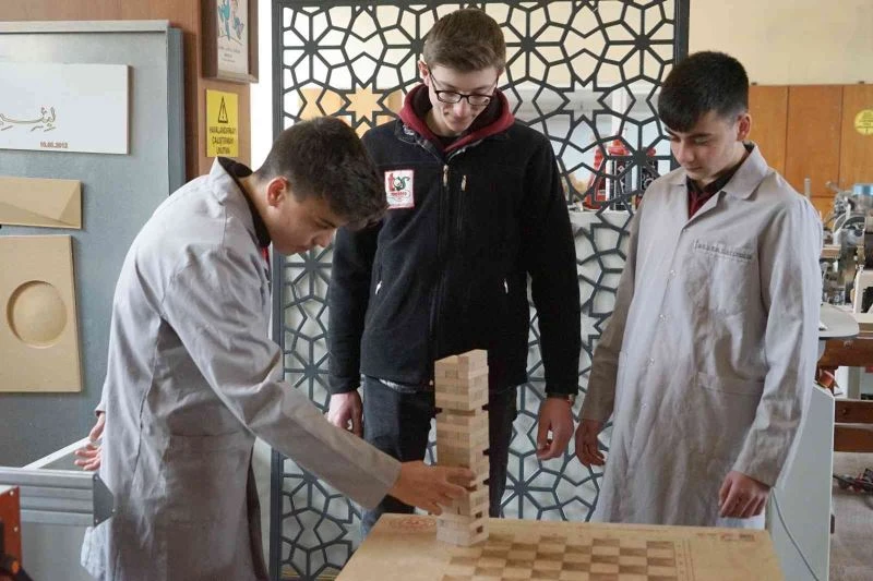 Türkiye’nin ve dünyanın ahşap oyuncakları bu okulda üretilecek
