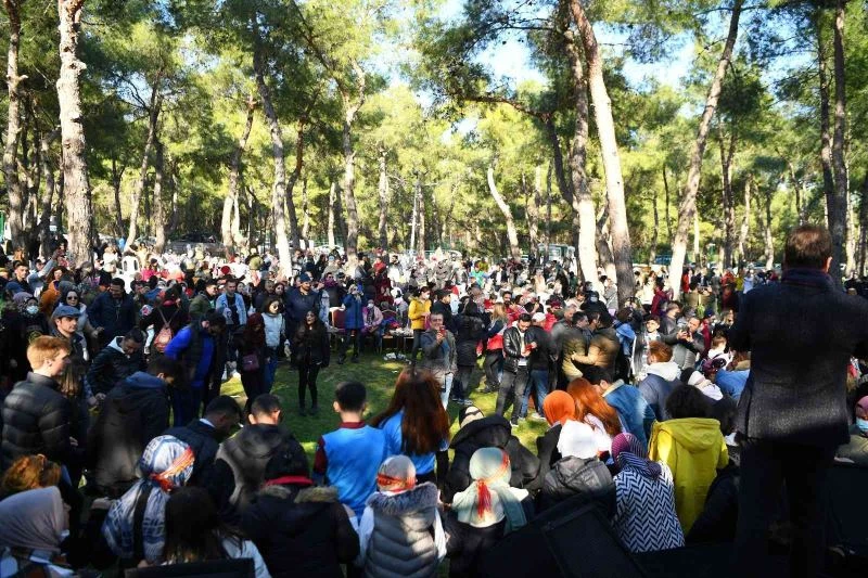 Konyaaltı Belediyesi’nin Hamsi ve Kuymak Şenliği’ne yoğun ilgi
