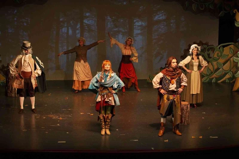 “Eni’nin Kalbi” minik seyircileriyle buluştu
