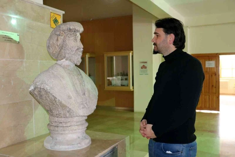 Osmanlı döneminde ilk ve tek büst, tam 116 yıllık
