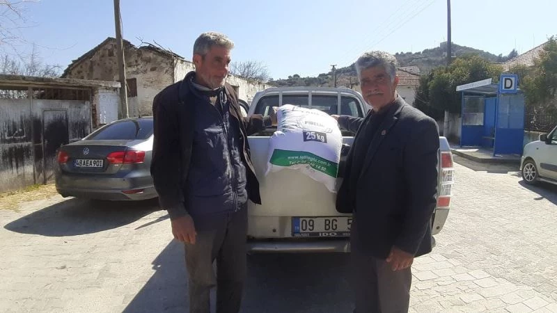 Aydın’daki yuvada görülen leyleğin 11 yaşında olduğu tespit edildi
