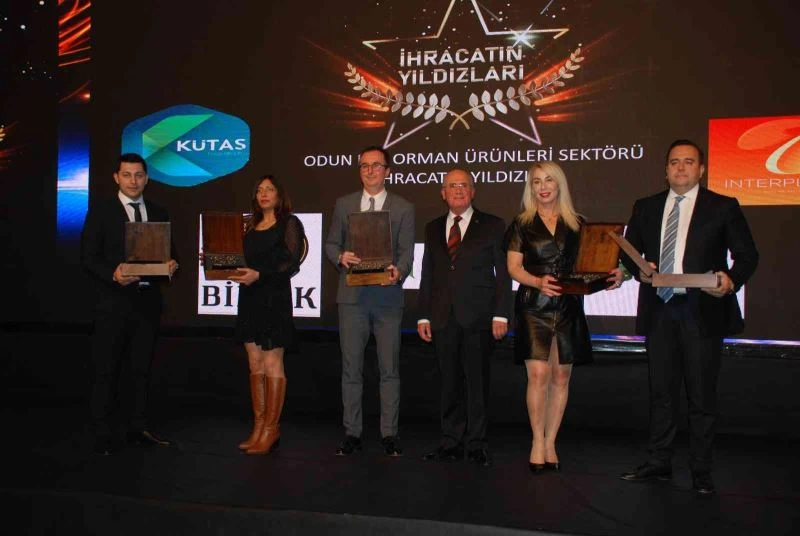 İhracatın yıldızları ödüllerine kavuştu
