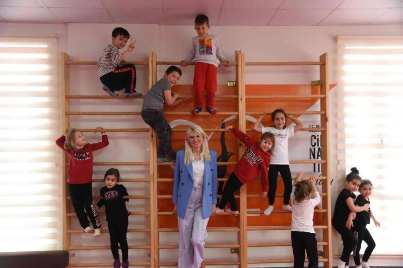 Çocuklardan jimnastik kursuna büyük ilgi
