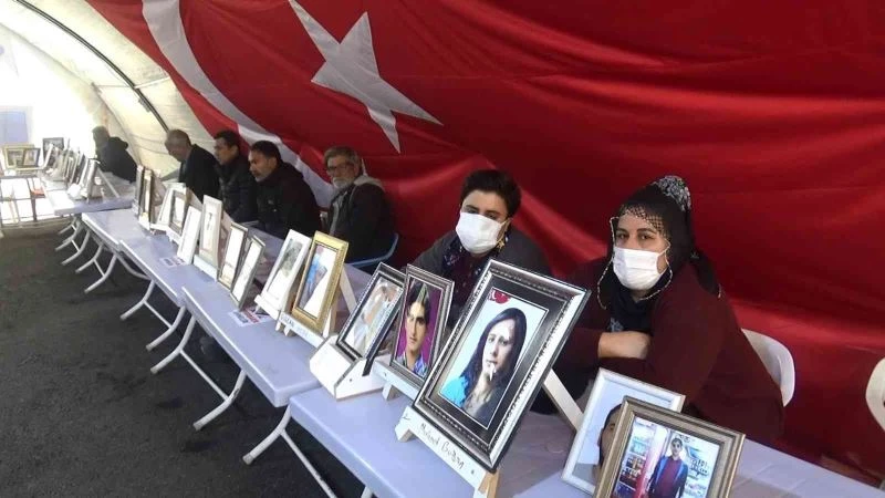 İlkokuldan kaçırılan baldızı için evlat nöbetine devam ediyor
