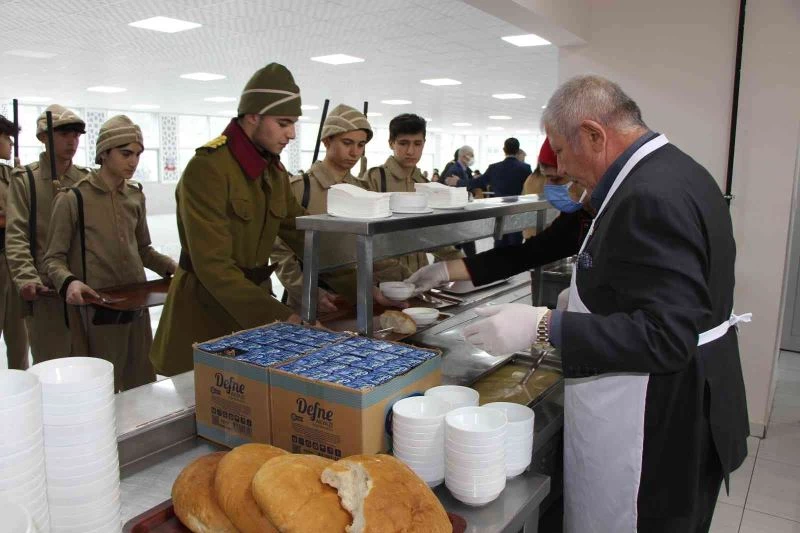 Amasya Belediyesi’nde günün yemeği: Çanakkale menüsü
