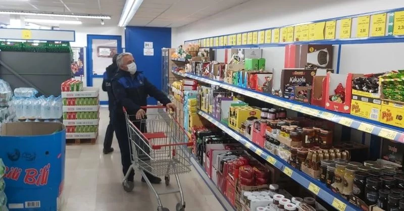 Ormanlı Belediyesi zabıtası marketleri denetledi
