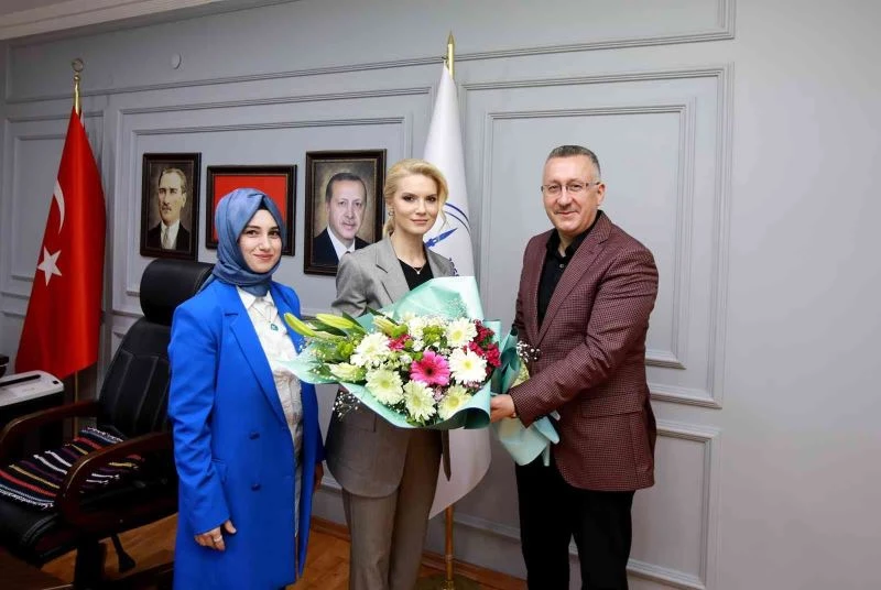 “Fatih Sultan Mehmet’ten Günümüze Çanakkale” söyleyişi tarih severlere sunuldu
