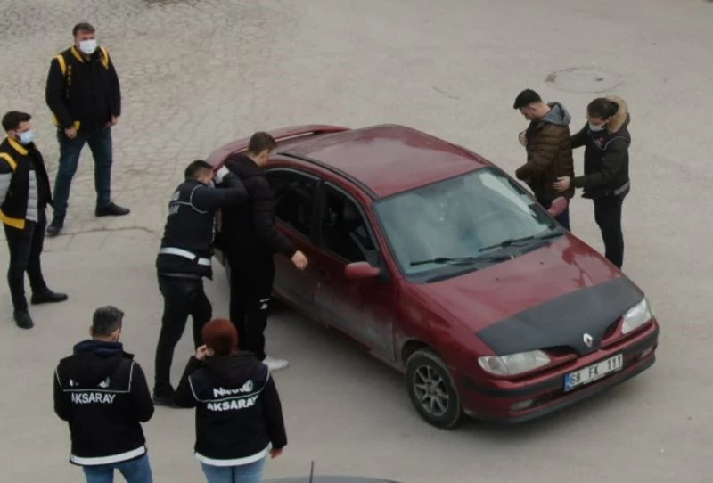 Aksaray’da KOM, NSM ve Asayiş ekipleri okul önlerinde kuş uçurmuyor
