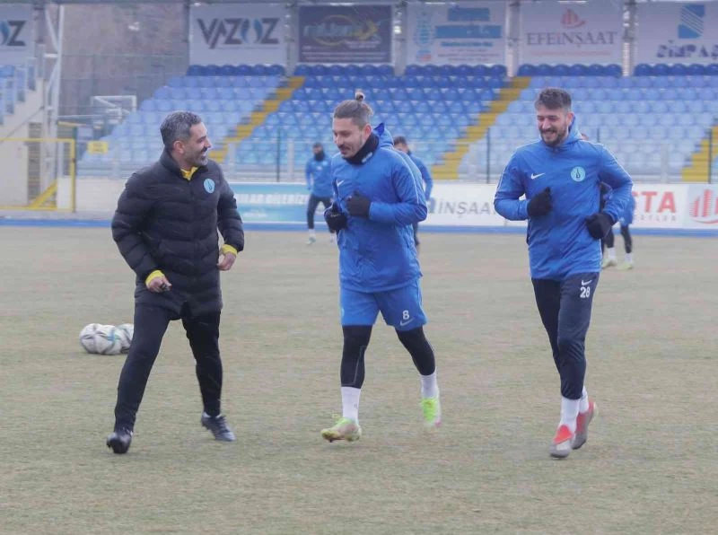 Teknik Direktör İsmail Güldüren: 