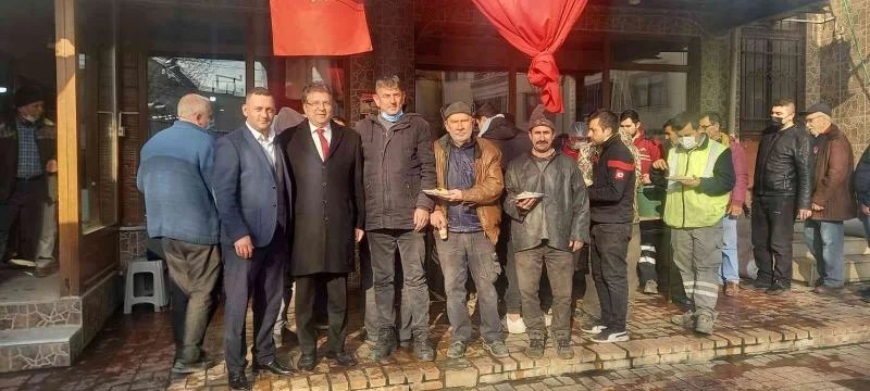 Edremitli avcılardan Çanakkale şehitleri için tavşanlı pilav hayrı
