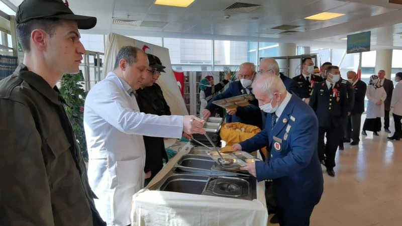 Sağlık çalışanlarına Çanakkale menüsü
