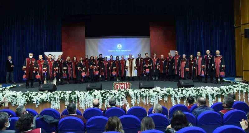 OMÜ’de 107 profesör ve 61 doçent biniş giydi
