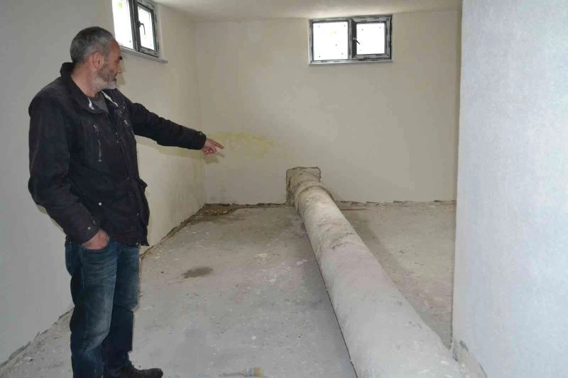 Boru patlarsa ev havaya uçacak
