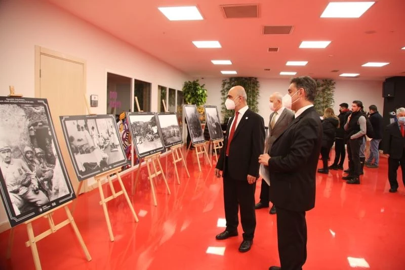 Kampüste 18 Mart Sergisi
