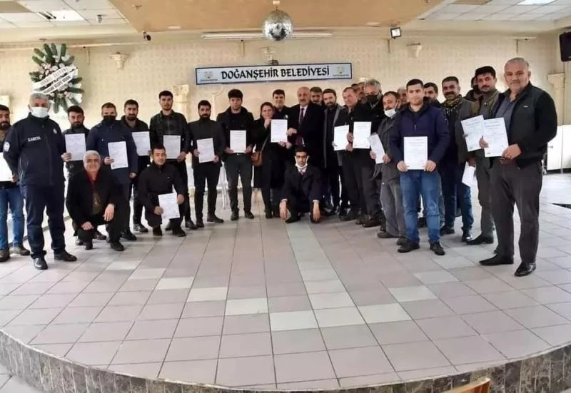 Orman Yetiştirme ve Bakım İşçisi Sertifikaları dağıtıldı
