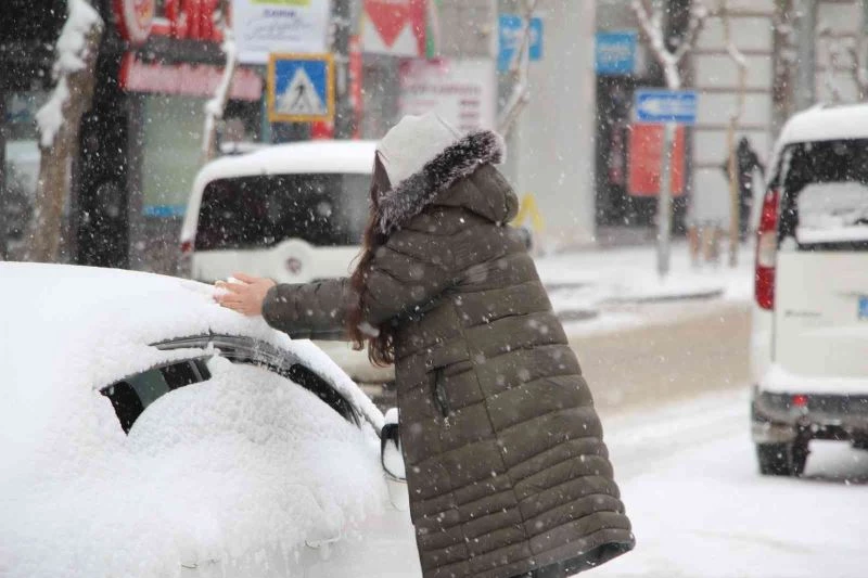 Elazığ ilkbaharda kışı yaşıyor
