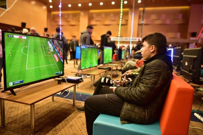 Kepez’de E-SPORFEST  başladı
