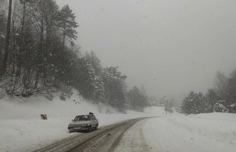 Kocayayla kamyonlara geçit vermiyor
